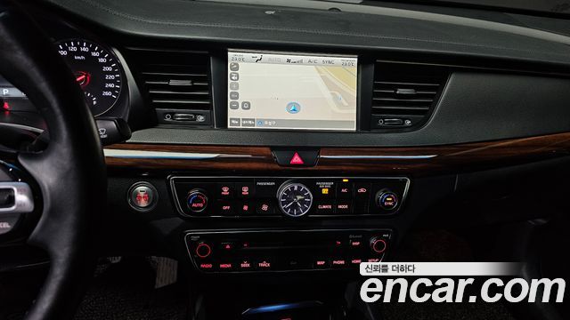 Kia K7 2017 — photo 13