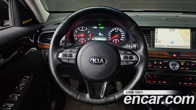 Kia K7 2017 — photo 14