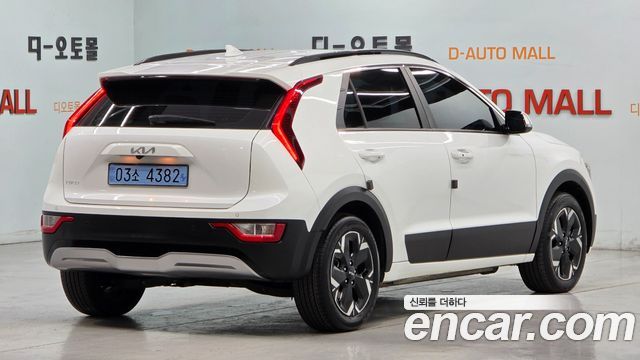 Kia Niro 2023 — photo 4