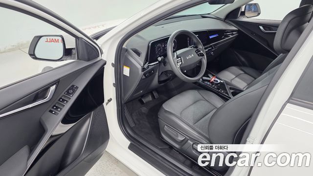 Kia Niro 2023 — photo 15