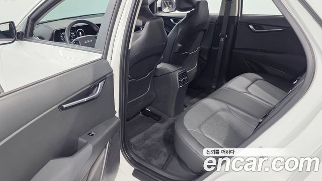 Kia Niro 2023 — photo 16