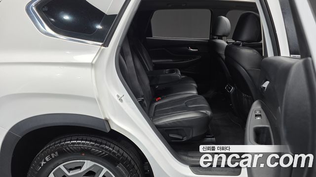 Hyundai Santafe 2022 — photo 12