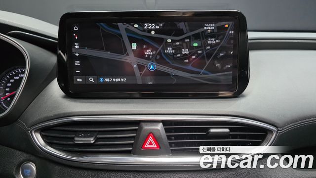 Hyundai Santafe 2022 — photo 14