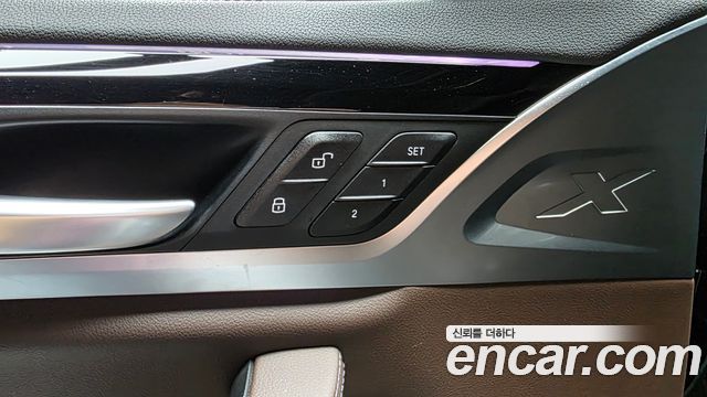 BMW X4 2022 — photo 32