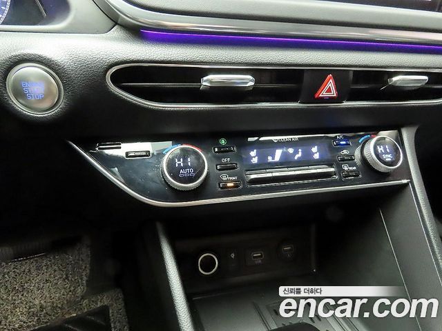 Hyundai Sonata 2022 — photo 15