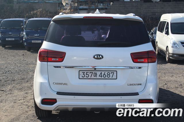 Kia Canival 2019 — photo 4