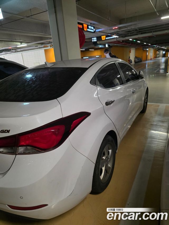 Hyundai AVANTE 2015 — photo 3