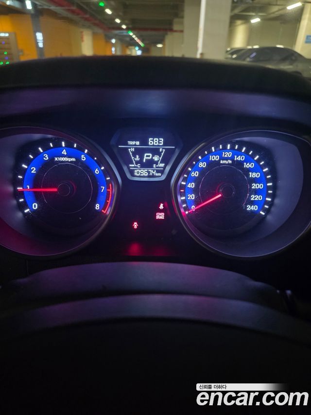Hyundai AVANTE 2015 — photo 4