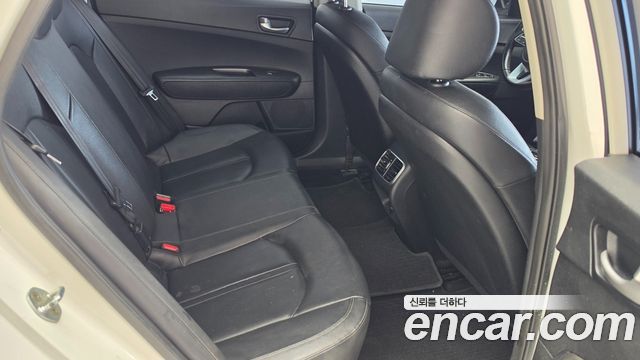 Kia K5 2020 — photo 17