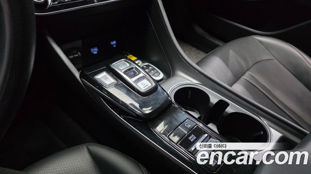 Hyundai Sonata 2023 — photo 9