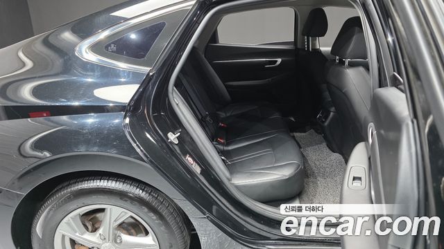 Hyundai Sonata 2023 — photo 12