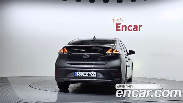 Hyundai Ioniq 2020 — photo 4
