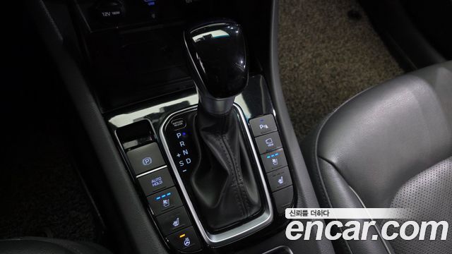 Hyundai Ioniq 2020 — photo 12