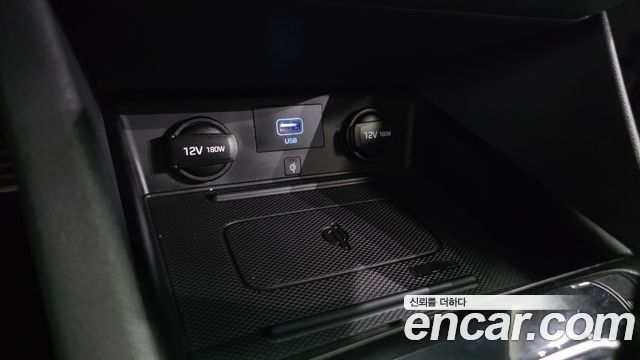 Hyundai Ioniq 2020 — photo 28