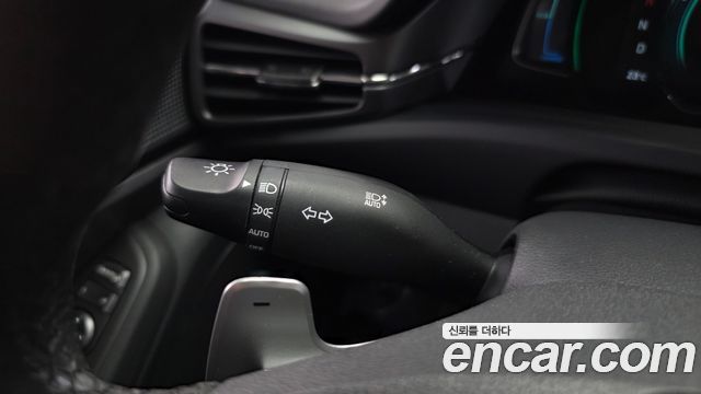 Hyundai Ioniq 2020 — photo 31