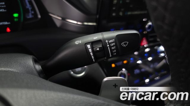 Hyundai Ioniq 2020 — photo 32