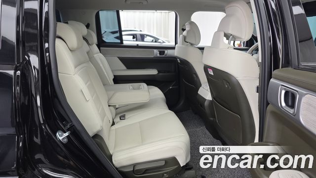 Hyundai Santafe 2024 — photo 18