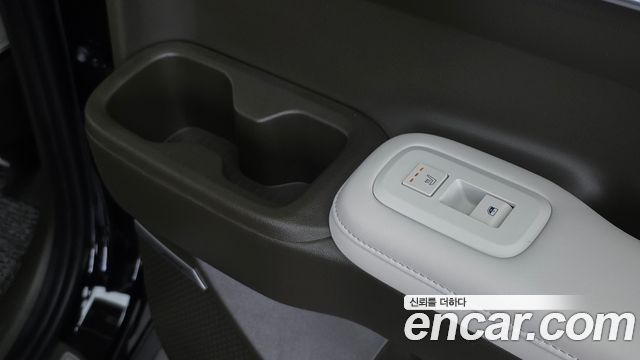 Hyundai Santafe 2024 — photo 25