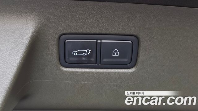 Hyundai Santafe 2024 — photo 34