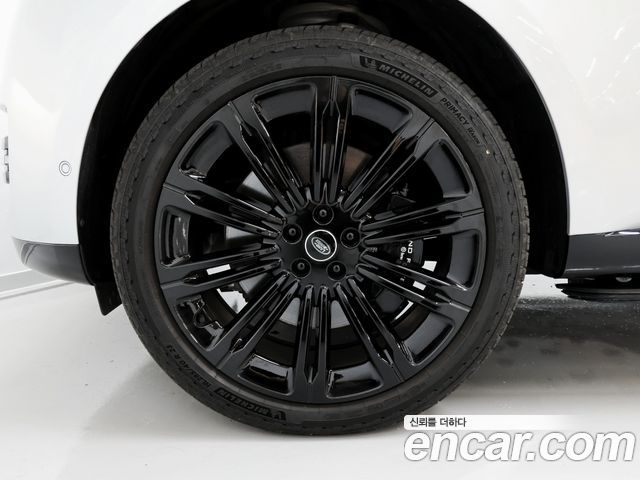 Land Rover Range Rover 2025 — photo 5