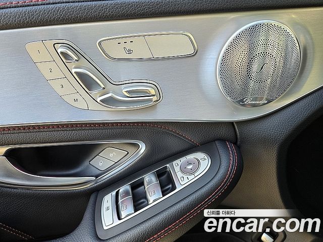 Mercedes-Benz C-Class 2019 — photo 9