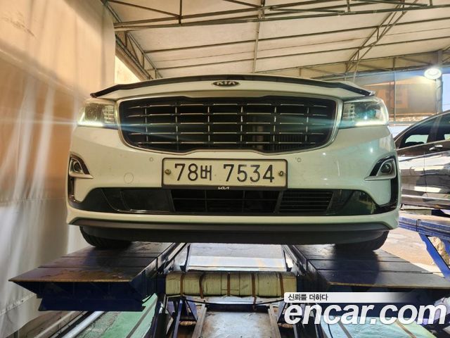 Kia Canival 2020 — photo 1