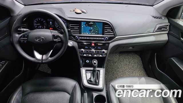 Hyundai AVANTE 2019 — photo 10