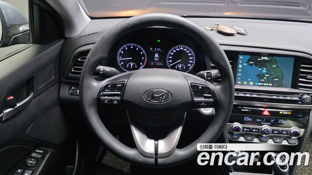 Hyundai AVANTE 2019 — photo 20