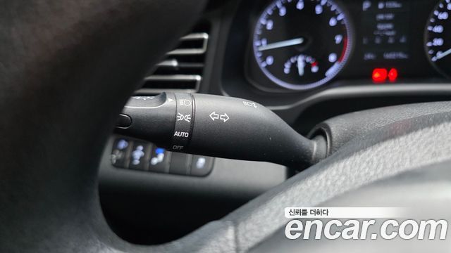 Hyundai AVANTE 2019 — photo 26