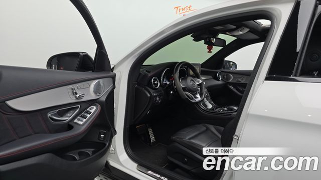 Mercedes-Benz GLC-Class 2018 — photo 13