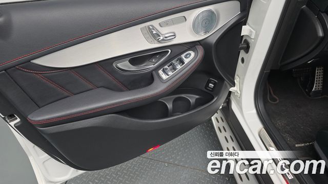Mercedes-Benz GLC-Class 2018 — photo 14