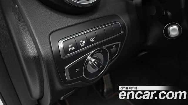 Mercedes-Benz GLC-Class 2018 — photo 27