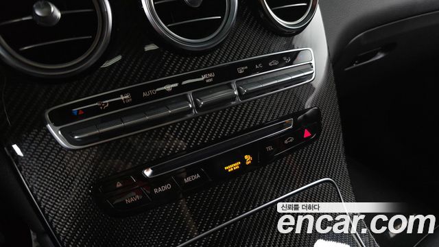 Mercedes-Benz GLC-Class 2018 — photo 30