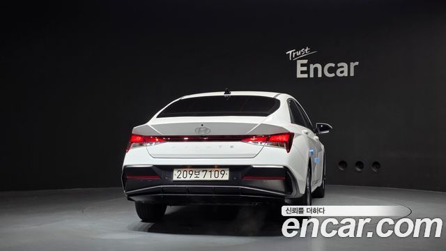 Hyundai AVANTE 2024 — photo 4
