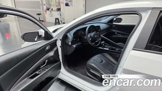 Hyundai AVANTE 2024 — photo 13