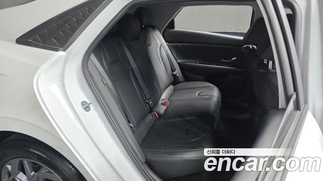 Hyundai AVANTE 2024 — photo 17
