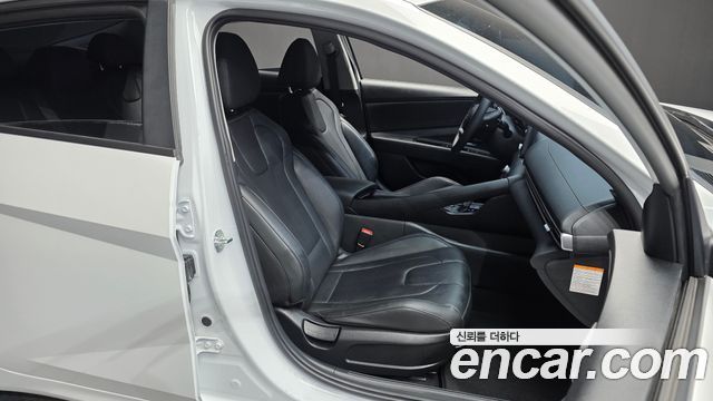 Hyundai AVANTE 2024 — photo 16