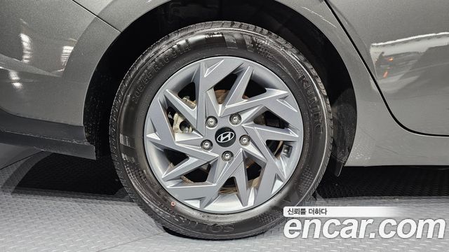 Hyundai AVANTE 2024 — photo 5