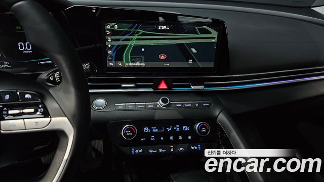 Hyundai AVANTE 2024 — photo 19