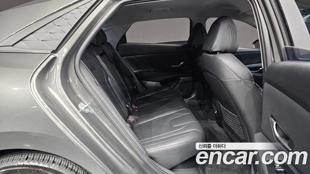 Hyundai AVANTE 2024 — photo 32