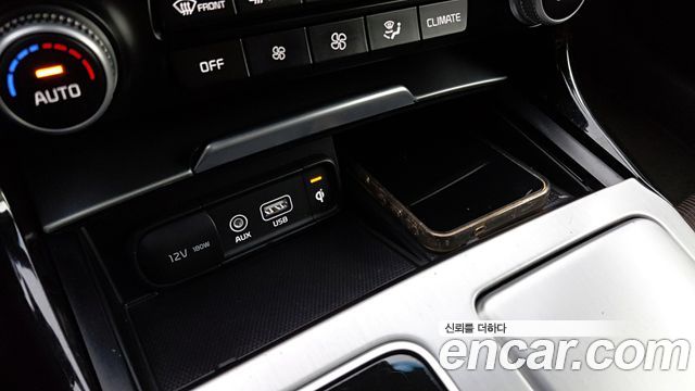 Kia Stinger 2019 — photo 12