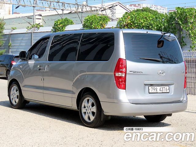 Hyundai Starex 2021 — photo 2
