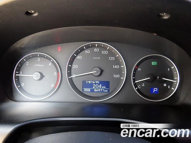 Hyundai Starex 2021 — photo 8