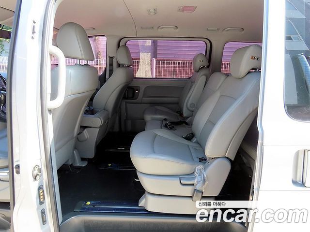 Hyundai Starex 2021 — photo 17