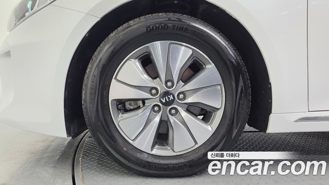 Kia K5 2018 — photo 5