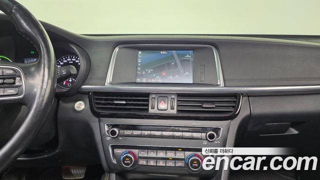 Kia K5 2018 — photo 20