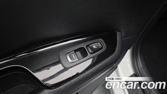 Kia K5 2018 — photo 24