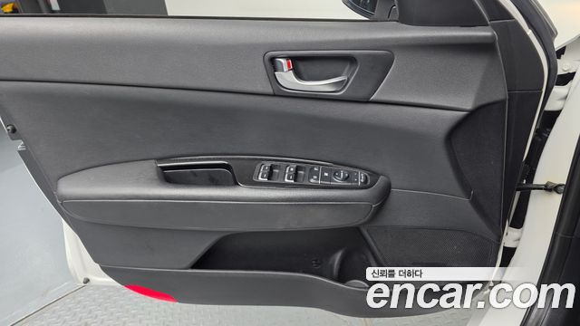 Kia K5 2018 — photo 14