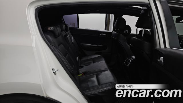 Kia Sportage 2019 — photo 16