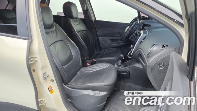 Renault Korea QM3 2018 — photo 17